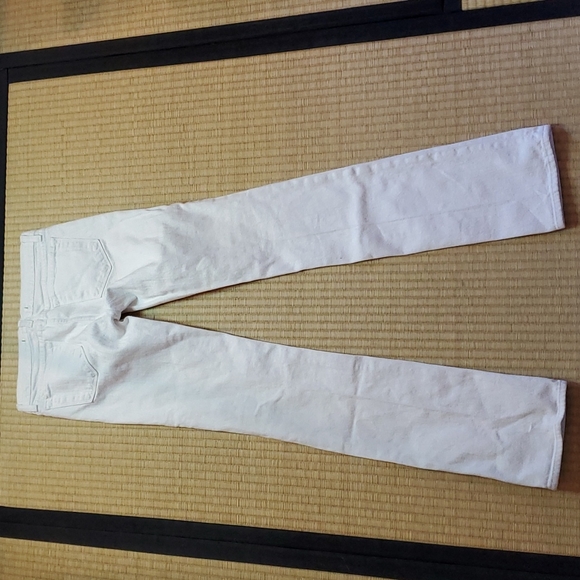 J Brand 914 Slim Straight Cigarette 5-pocket Jean, White, sz 25-26 - Picture 5 of 11